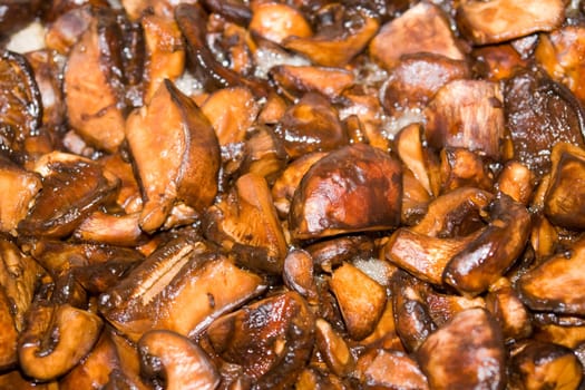 texture. Many mushrooms cook on slow fire