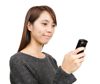 girl read sms on phone