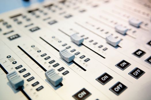 audio mixing planel