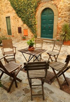 italian backyard, Tuscany