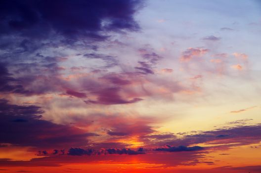 sky background with tiny clouds