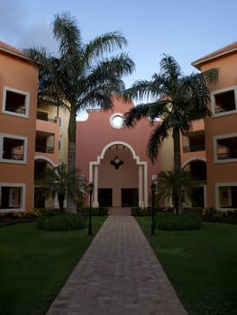 Pathways leading to the entrance of a mexican hotel