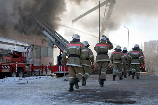 Burning fire smoke firefighter emergency service