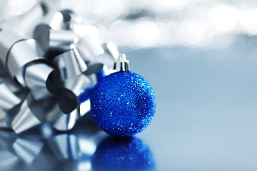blue christmas ball macro close up