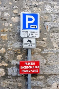 panel of circulation on a carpark