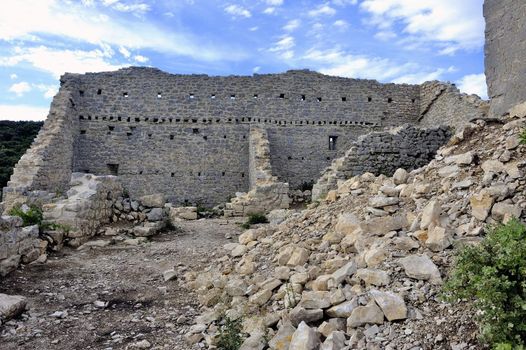 ruin of a castle in the area of the Cevennes