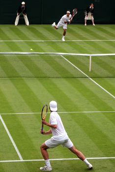 A singles tennis match in the uk.