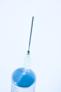 syringe and hypodermic needle