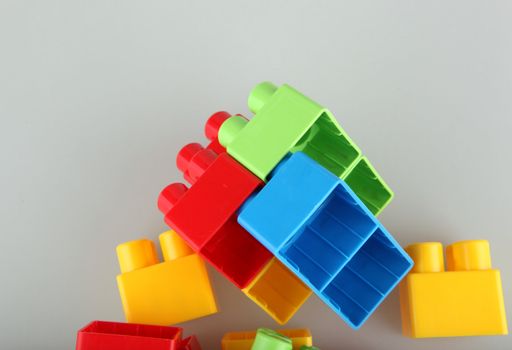 Plastic building blocks