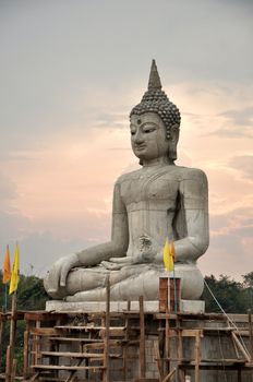 Buddhist statues of the Prophet to worship.