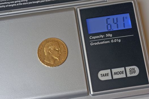 to weigh gold Napoleon