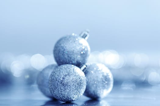 blue christmas ball macro close up