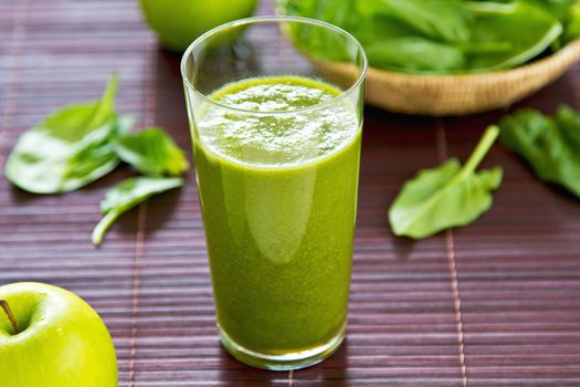 Spinach with Green apple ,and celery smoothie