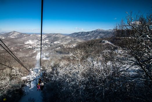 sunny day at the north carolina skiing resort in february