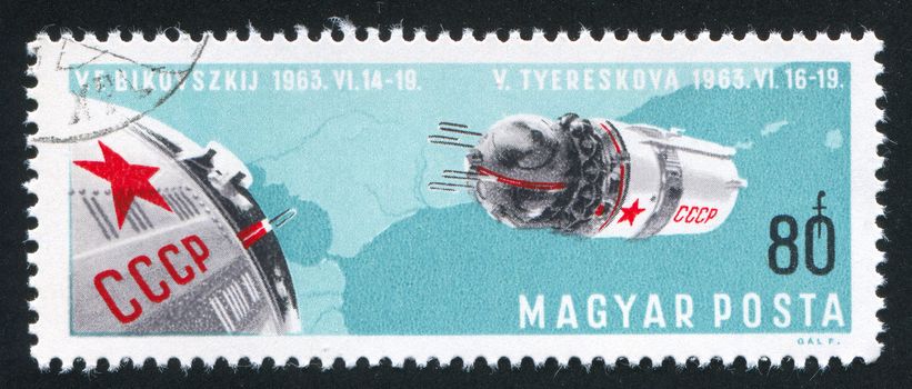 HUNGARY - CIRCA 1966: stamp printed by Hungary, shows Space craft, Vostoks 5 and 6, circa 1966
