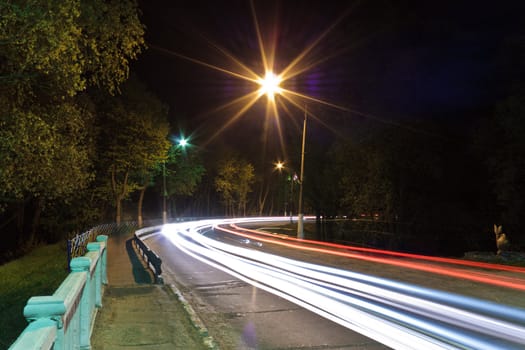 Traffic in the city by night