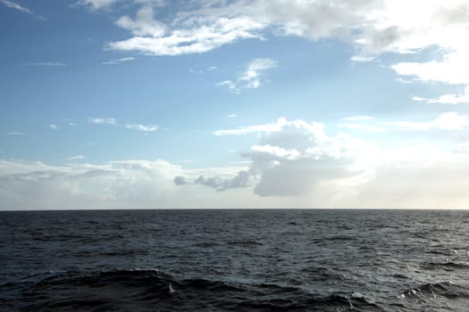 Oceanview from the back of a cruise ship.