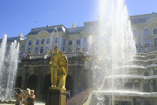 
Hundreds of fountains and golden statues surround Peter's Palace- Rusias answer to Versailles.
Built between 1709 and 1724 by over 5000 soldiers and slaves was distreyed in WW11 and in the 50's 
rebuilt from photographs and maps 
My other pictures of Saint Petersburg.