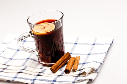 drink series: hot wine with cinnamon and lemon