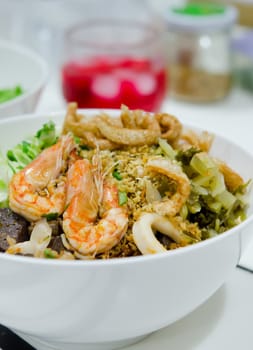 north of thailand cuisine,  famous  Thai cuisine , rice noodles with spicy  sauce