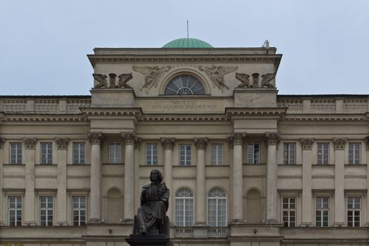 The Warsaw academy of science with a Nikolaus Kopernikus statue in front