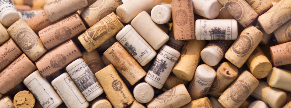 Unsorted corks of spanish anonymous wine in Madrid