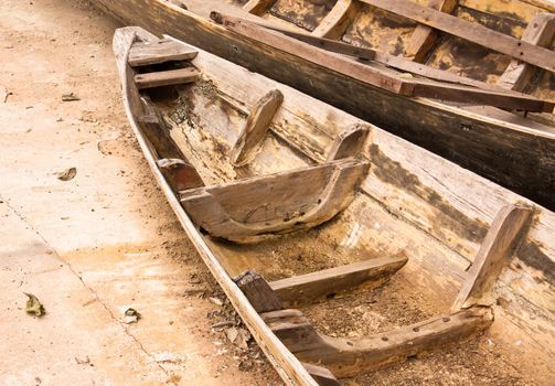 View of the belly of the ship and  In a state of decay.