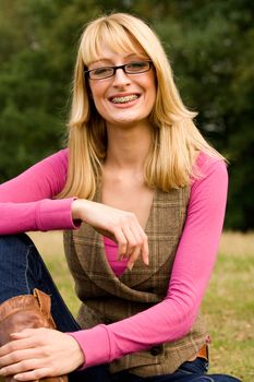 Beautifull young girl relaxing in a park