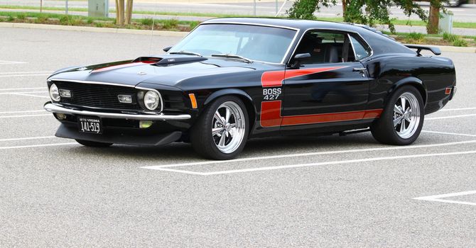 GLOUCESTER, VA, USA -SEPTEMBER 16: Vintage 1970 Ford Boss 427 Mustang in the Middle Peninsula Classic Cruisers Club weekly Car Show. Main Street Center. September 16, 2011 in Gloucester, VA, USA