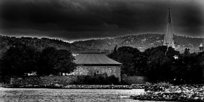 Christianshol festning, Kristiansand domkirke og det gamle branntårnet