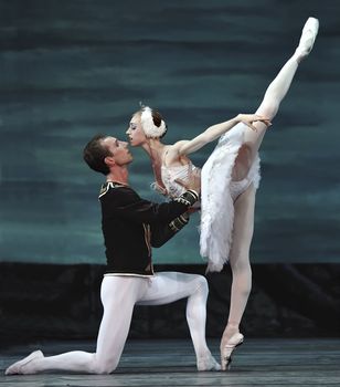 CHENGDU - DECEMBER 24: Russian royal ballet perform Swan Lake ballet at Jinsha theater December 24, 2008 in Chengdu, China.