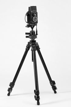 stock image of the camera mounting on the tripod