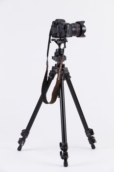 stock image of the camera mounting on the tripod