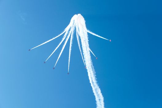 Airshow - Red Arrows - BAE Hawk - Star opening