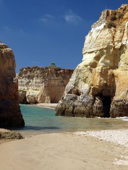 Colourful rocks and wonderful sands on the Algarve coast 