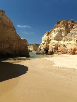 Colourful rocks on the Algarve coast 