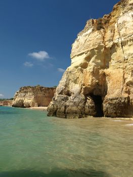 Colourful rocks on the Algarve coast 