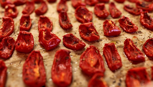 sun dried tomatoes Close to