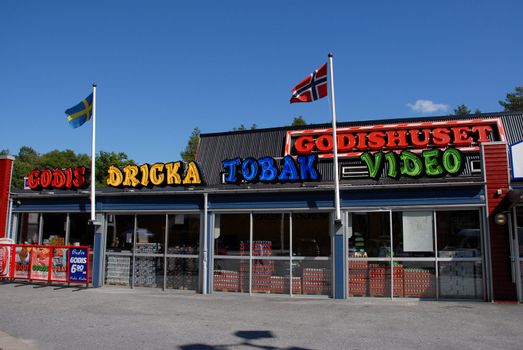 Grensehandel.
Svinesund, marknaden. (old Svinesund)
Sweden 2008. 