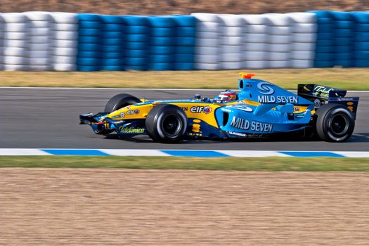 JEREZ DE LA FRONTERA, SPAIN - JUN 22: Fernando Alonso of Renault F1 races on training session on  June 22 , 2005, in Jerez de la Frontera , Spain