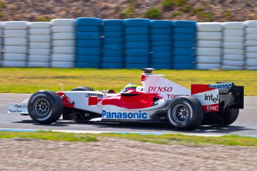 JEREZ DE LA FRONTERA, SPAIN - JUN 22: Ricardo Zonta of Toyota F1 races on training session on  June 22 , 2005, in Jerez de la Frontera , Spain