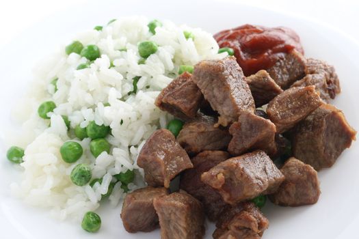 meat with rice with pea