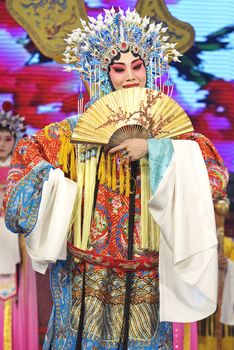 CHENGDU - JUN 4: chinese Hui opera performer make a show on stage to compete for awards in 25th Chinese Drama Plum Blossom Award competition at Xinan theater.Jun 4, 2011 in Chengdu, China.
Chinese Drama Plum Blossom Award is the highest theatrical award in China.
