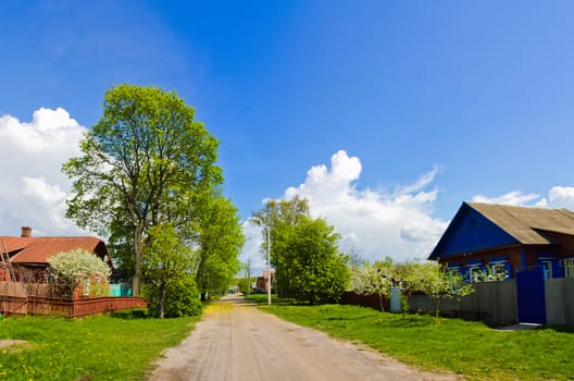 farm houses on the rural road