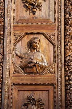 Florence-Wooden door of the Basilica of Santa Croce