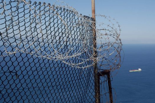 Razor wire on top of Gibraltar.

Fot. Arkadiusz Sikorski / www.arq.pl