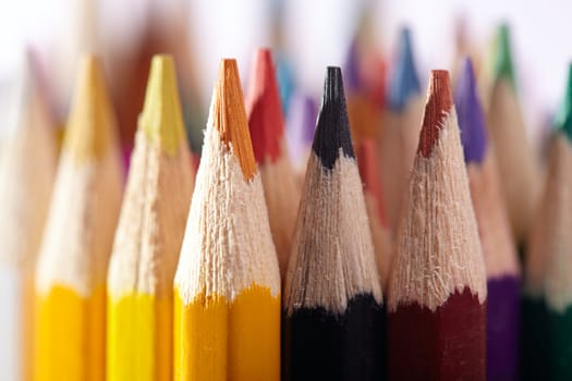 Macro shot of the color pencils.