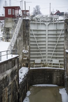 brekke sluices are a sluices-plant in Halden-canal, with its 26.6 m total height of four chambers is brekke northern europe's highest sluices, there is currently ongoing maintenance and repairs in the sluices-chambers