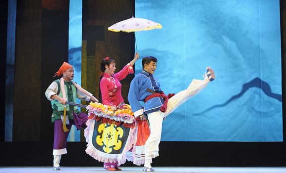 CHENGDU - JUN 8: Chinese Chu opera performer make a show on stage to compete for awards in 25th Chinese Drama Plum Blossom Award competition at Experimental theater.Jun 8, 2011 in Chengdu, China.
Chinese Drama Plum Blossom Award is the highest theatrical award in China.