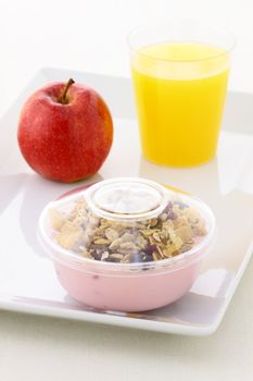 Healthy meal that grown ups and kids will love at any time or as school meal for eating well all year round.